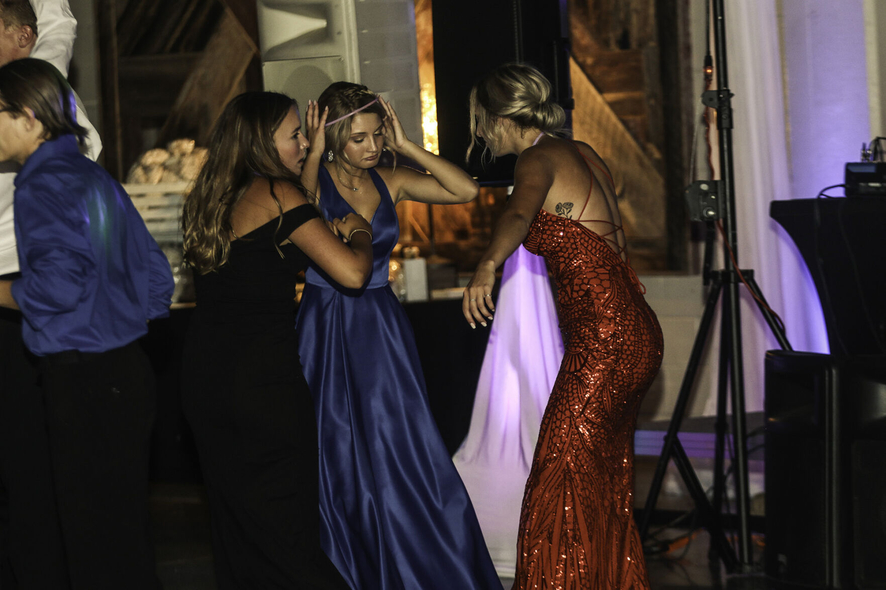 PHOTOS: Weborg 21 Centre Prom